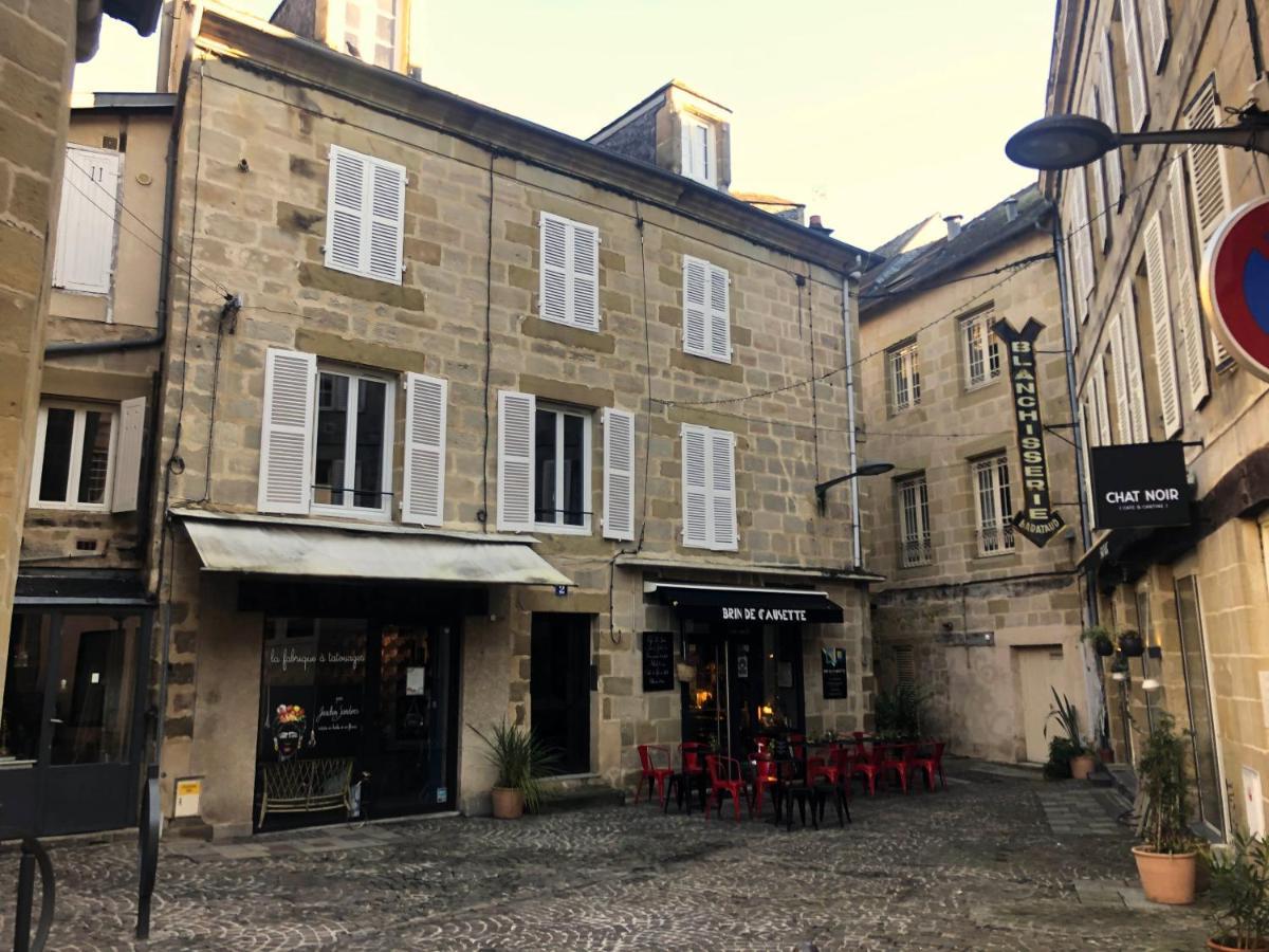 Charming One Bedroom Apartment In Brive Center エクステリア 写真